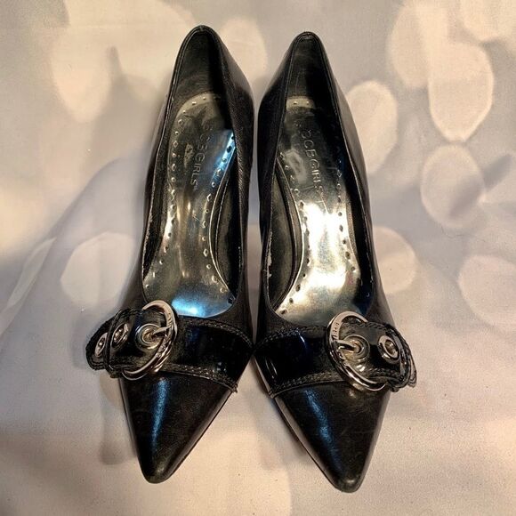 BCBGIRLS BLACK POINTED TOE WITH SILVER BUCKLE - Picture 3 of 8